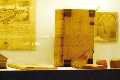 Design Ausstellung Flutbücher - Dipl.-Designerin K. Köstler in Leipzig Sachsen und Quedlinburg Sachsen-Anhalt