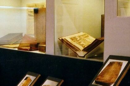 Design Ausstellung Flutbücher - Dipl.-Designerin K. Köstler in Leipzig Sachsen und Quedlinburg Sachsen-Anhalt