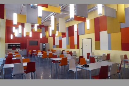 Design: Innenarchitektur Cafeteria Reiss