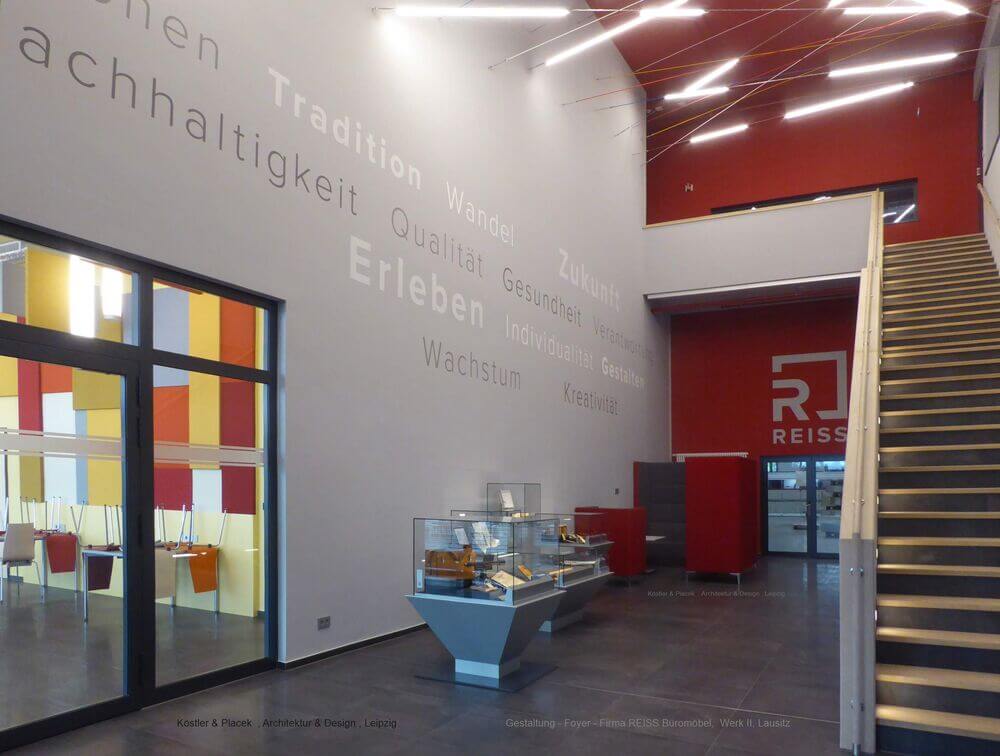 Design: Innenarchitektur Firma Reiss - Foyer